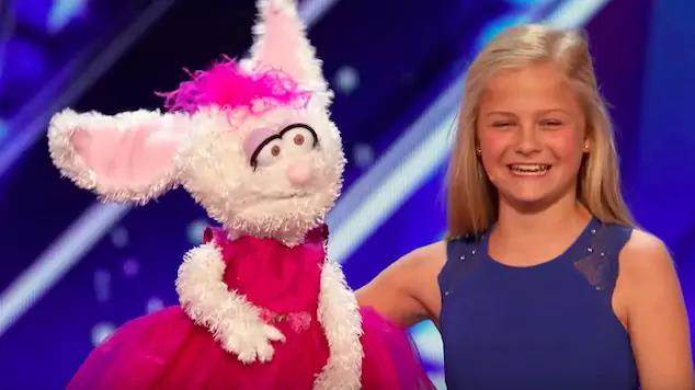 Darci Lynne Reveals Her Newest Puppet To Simon Cowell